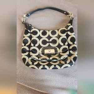 Coach shoulder purse with signature canvas